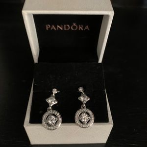 NIB  *Stunning Pandora Crystal Drop Earrings*